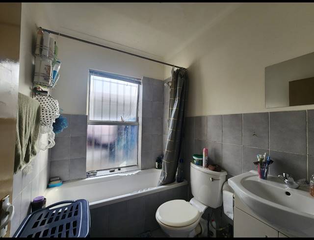 2 BEDROOM HOUSE FOR SALE IN GLENWOOD